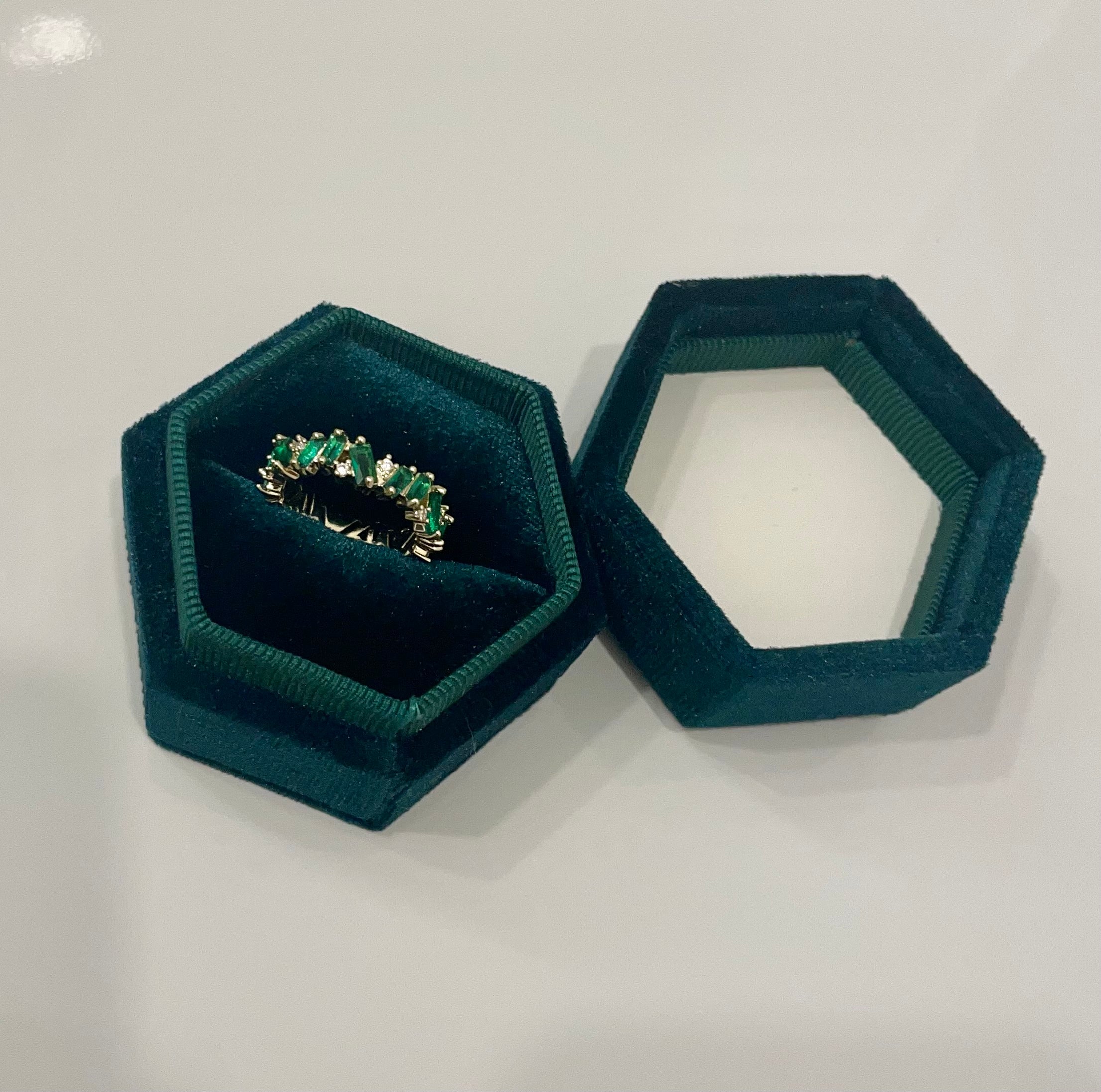 SOPHIA GREEN GOLD RING