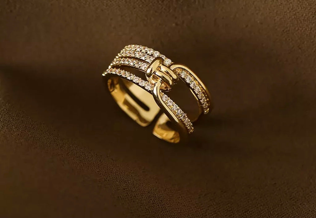 CHRISTIE RING